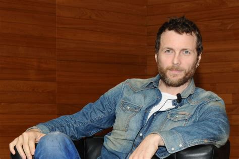 Jovanotti in stampelle dopo l incidente il tour è a rischio