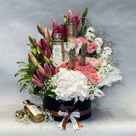 Exclusive Box Of Mix Flowers With Bath Body Works Products DP Saini