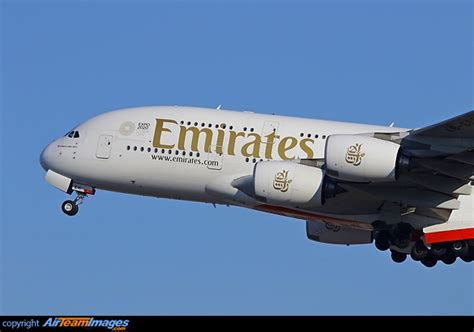 Airbus A380 861 Emirates A6 EEH AirTeamImages