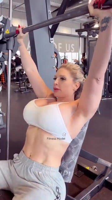 Big Tits Muscle Girl ThisVid