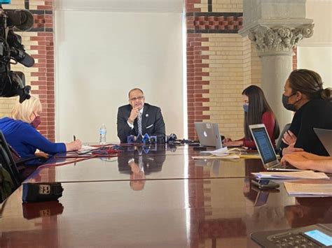 Amber Rose Having Sex With Kyrie NSFW Pics Photos Video Metro US