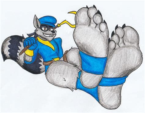 Sly Feet By Skonczonyidiota On Deviantart