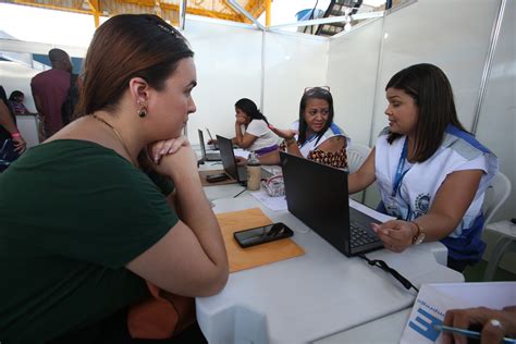 Feira De Empregos E Est Gios Atrai Centenas De Candidatos Zona Oeste