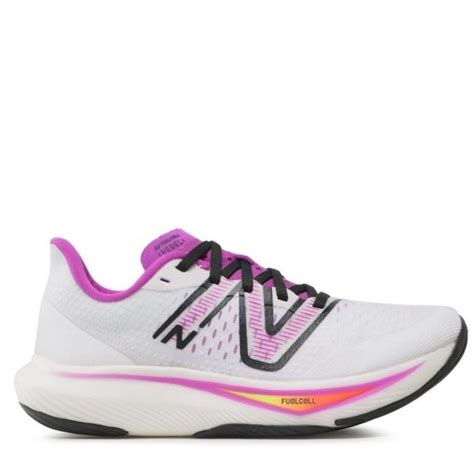 Jual Sepatu Lari Wanita New Balance Fuelcell Rebel V White Wfcxcw