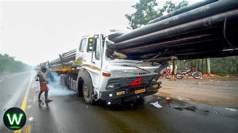 Tragic Shocking Semi Truck Crashes Filmed Seconds Before Disaster