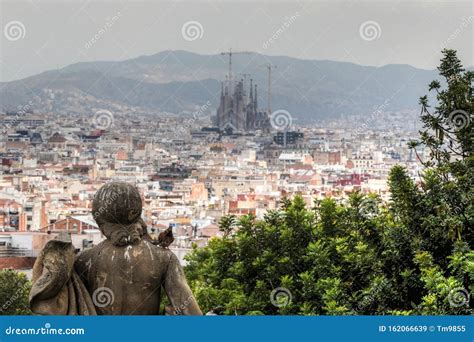 Aerial View of the Barcelona Skyline and La Sagrada Familia Editorial ...