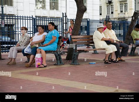 Malecon 2000 Guayaquil Ecuador Hi Res Stock Photography And Images Alamy