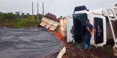 V Deo Carreta Tomba Na Br No Km No Distrito De Miritituba Zap