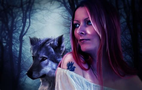 Female Wolf Art