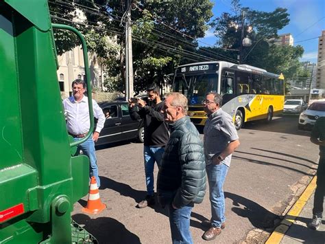 Prudenco contrata 10 novos caminhões para reforçar coleta de lixo na