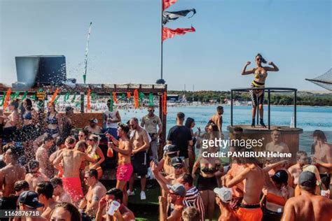 6 Hot Sexy Helene Pambrun Bikini Pics