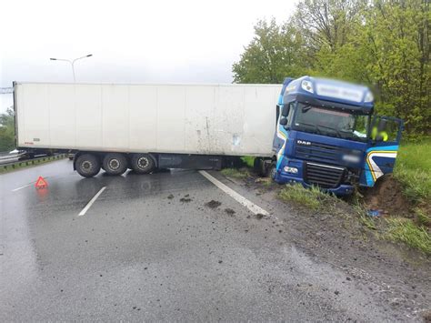 Wypadek Na W Le P Noc Na Autostradowej Obwodnicy Wroc Awia Tir Wpad