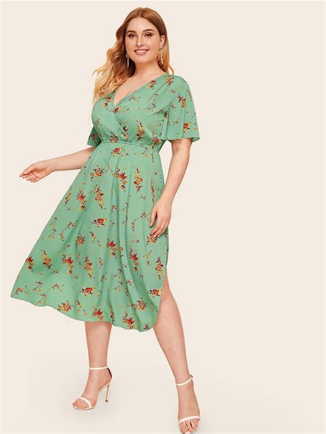 Plus Surplice Ditsy Floral Print Split High Hem Dress Plus Size