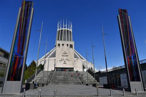 Liverpool Metropolitan Cathedral Of Michael Garlick Cc By Sa