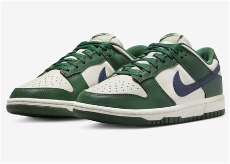 Nike Wmns Dunk Low Gorge Green Dd Snkrpress