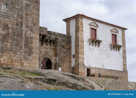 Entrada Do Castelo Da Aldeia Histórica De Belmonte Em Portugal Imagem