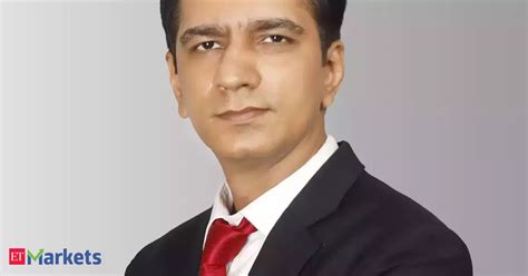 market consolidation higher interest rate regime  benefit banking