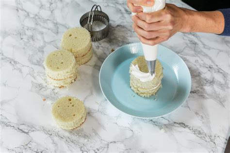 How To Make Mini Naked Cakes Hgtv