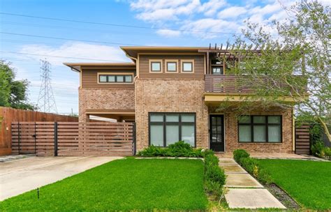 Keep it Covered: Tips for Building a Modern Carport | Redfin