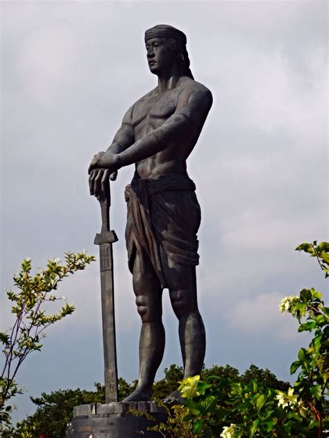 Lapu Lapu Killed Magellan Buddha Statue Statue Philippines