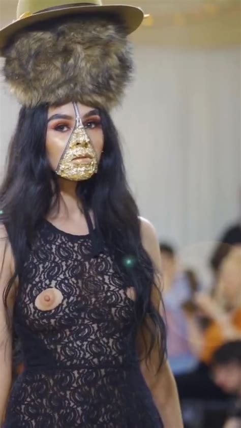 79 Vertical Full Screen View 4K HD Fashion Show Naked See Through Fashion London FW