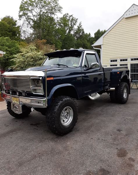 1985 Ford F 350 Dually On Super Swampers Ford Daily Trucks