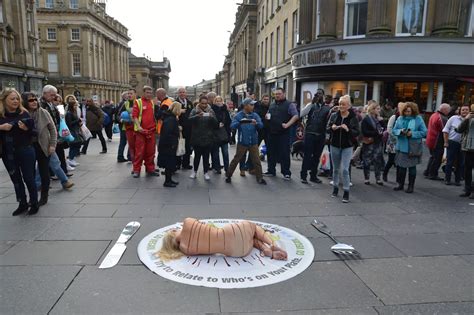 Naked Model By Newcastle Monument Attracts Attention From Shoppers