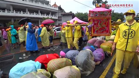 孝子為母祈福首度到保安宮白沙屯媽祖交匯精華原版台北葫蘆寺75周年贊境 Youtube