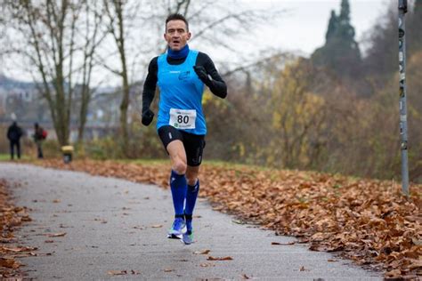 27 Ford Adventlauf in Saarbrücken 28 11 2021 LLG Wustweiler mein