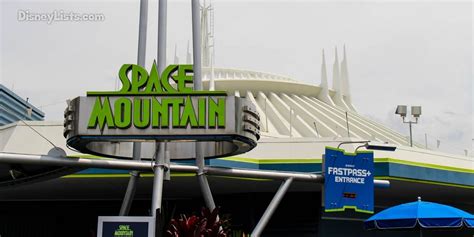 9 Facts and Secrets about Space Mountain at Disney World – DisneyLists.com