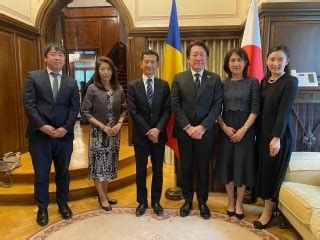 Întâlnirea D lui Ambasador Hiroshi Ueda cu Dl Tomoyasu Kato Consulul