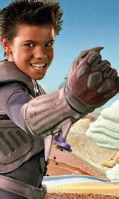 Post your favourite picture of taylor lautner as sharkboy :) - Taylor ...