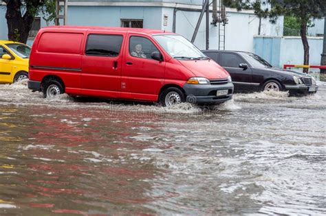 Odessa Ucrania 28 De Mayo De 2020 Coche De Carretera Inundado Durante