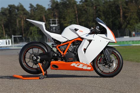 Der KTM LC8 - die Geschichte des legendären V2