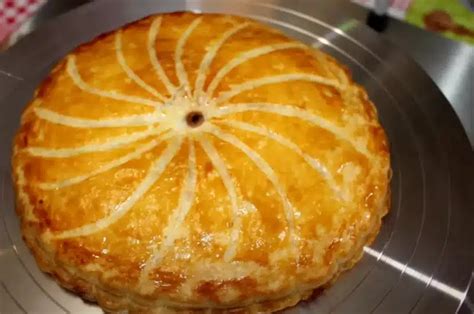 Recette De Galette Des Rois Chocolat Poire Chef Dodo