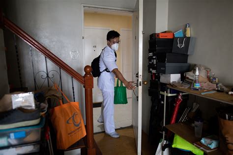 Pandemic 'hero' Filipino nurses struggle to leave home | Inquirer News