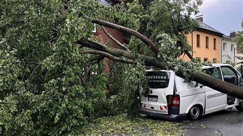 Schweres Unwetter sorgt für unzählige Schäden in Nordhessen viele