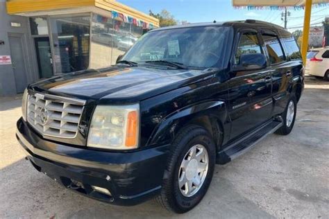 2002 Cadillac Escalade Review And Ratings Edmunds