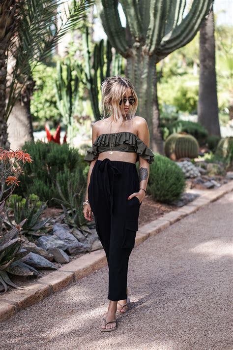 BIKINI OUTFIT N O H O L I T A