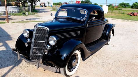 1935 Ford Model 48 Three Window Coupe