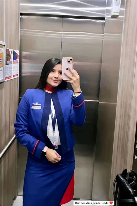 latam airlines comissária de voo flight attendant cabin crew em 2024