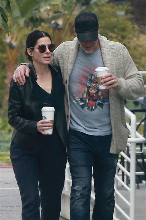 SANDRA BULLOCK and Bryan Randall Out in Studio City 03/03/2018 – HawtCelebs