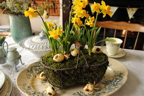 A Handmade Cottage Easter Spring Flower Table Display In 10 Minutes