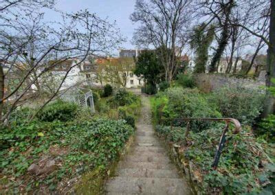 Montmartre le surréalisme et les femmes Autour de Paris Le nouveau