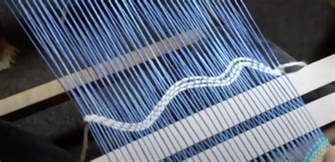 Free Style Tapestry Weaving On A Rigid Heddle Loom