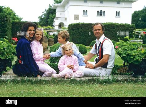 Carlos Xvi Gustaf Rey De Suecia Nacido El 30 De Abril De 1946 El Rey