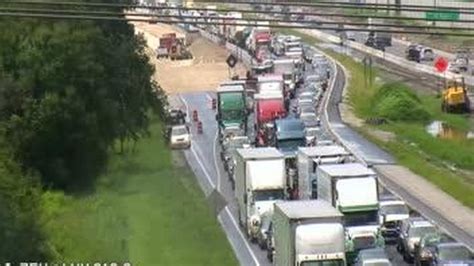 Multi Vehicle Accident On I 75 Slowed Traffic In Manatee County For A