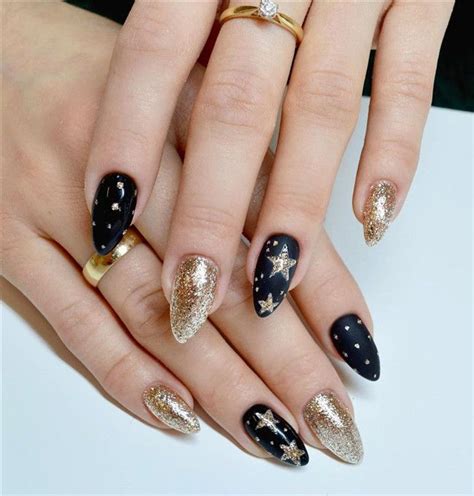 Pin By Vanessa Rivera On In 2020 Star Nail Designs Star Nail Art