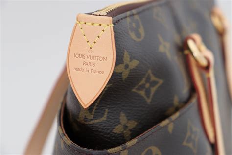 Louis Vuitton On The Go Pm Monogram Literacy Basics