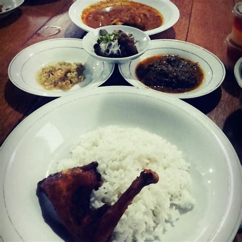 Warung Nasi Kambing Lem Bakrie Banda Aceh Aceh